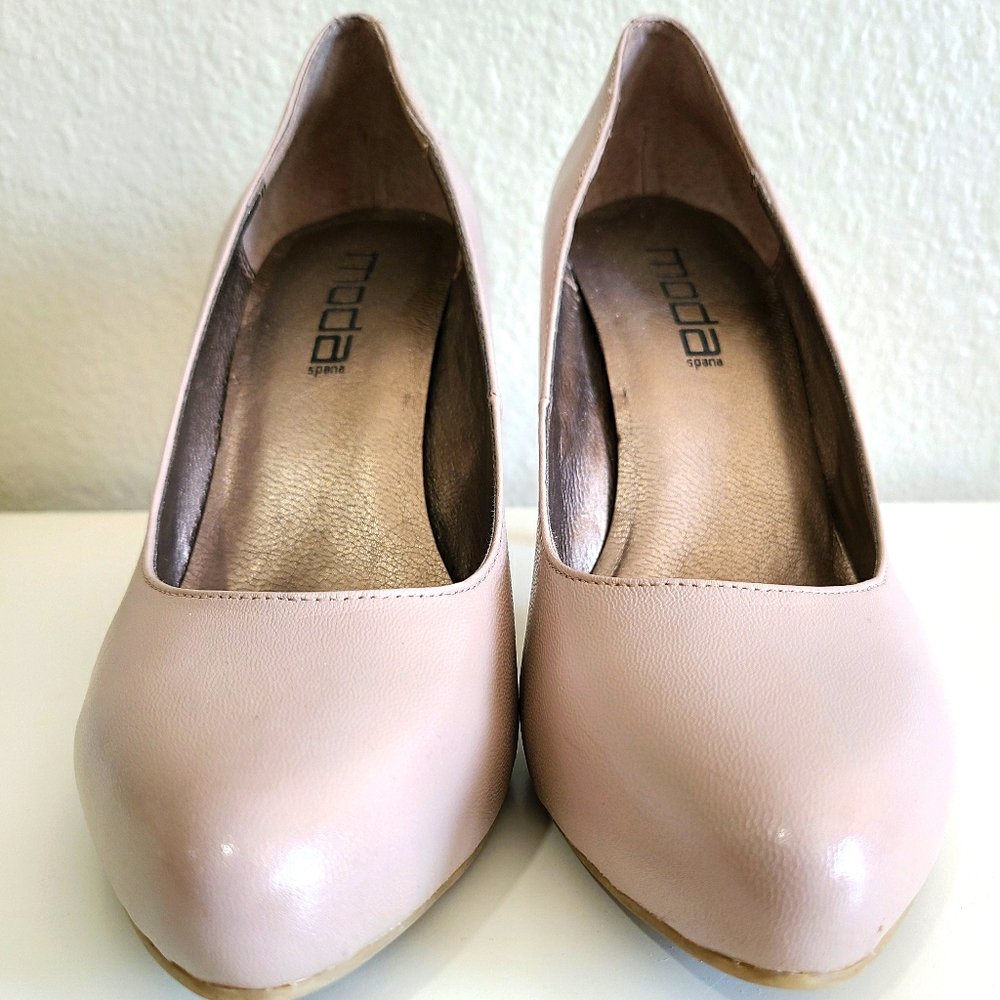 Nude heels/pumps WORN ONCE